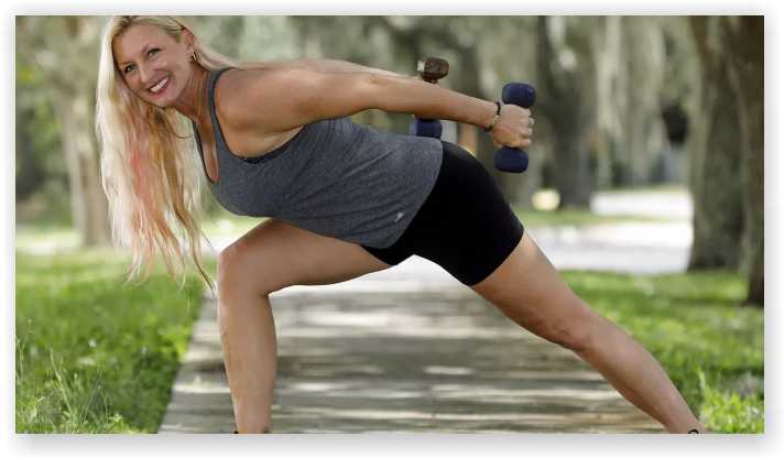 Standing kickback lunges